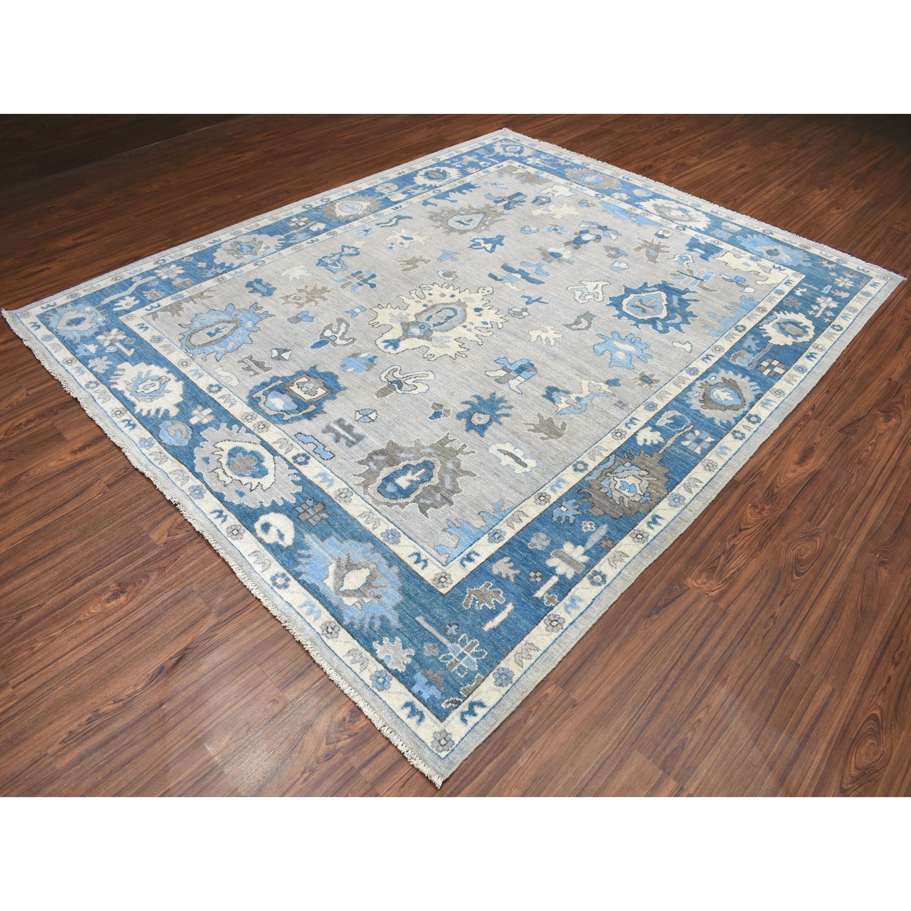 Transitional Wool Hand-Knotted Area Rug 8'1